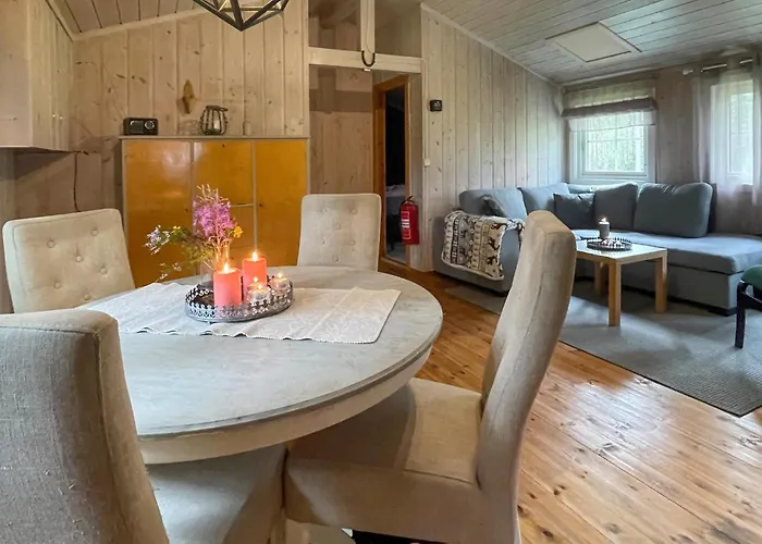 2 Bedroom Stunning In *