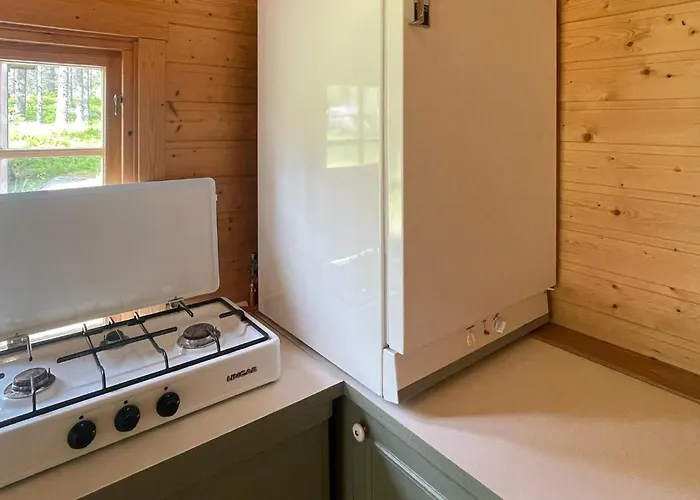 2 Bedroom Stunning In Semesterbostad